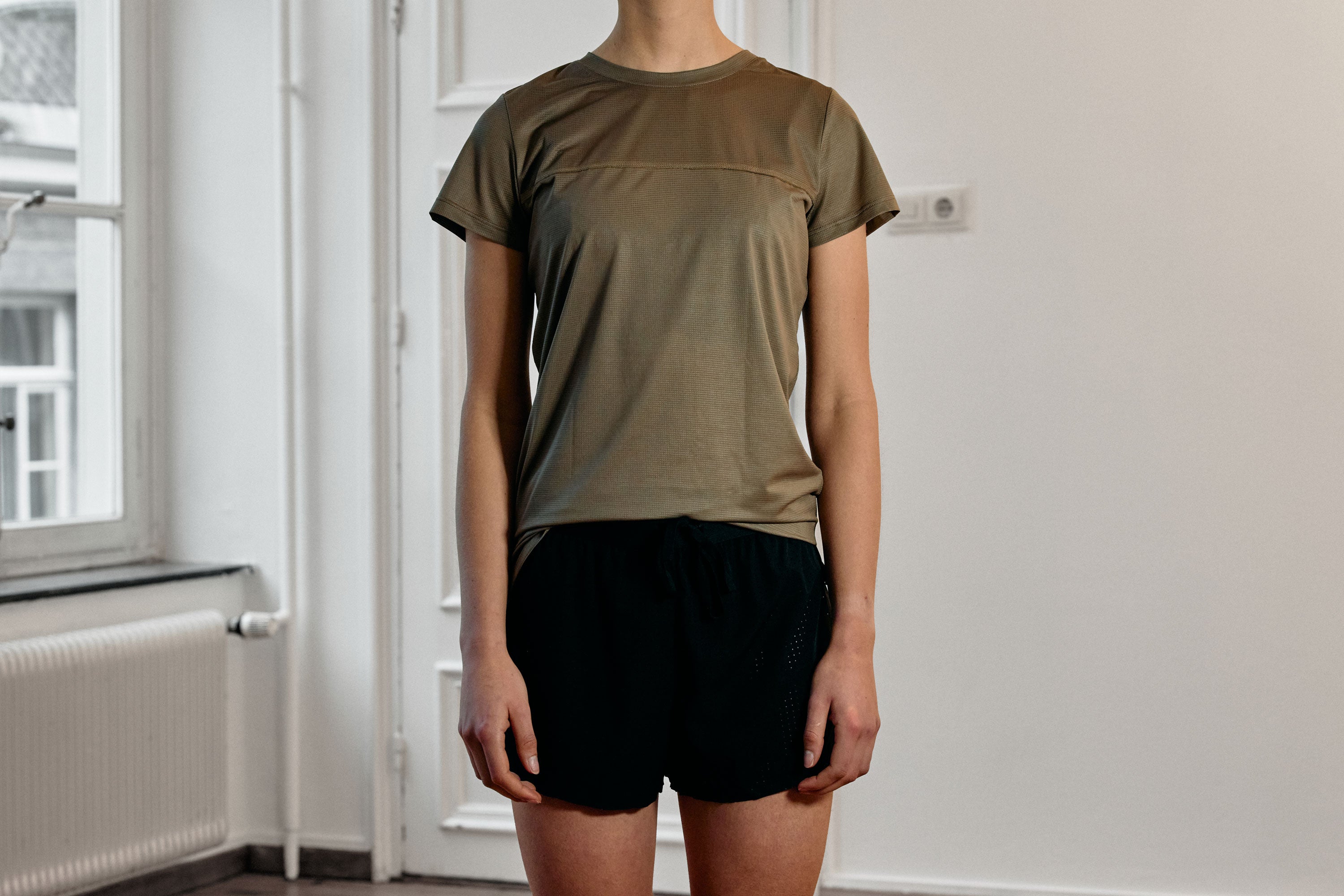 Women's MELBOURNE Run Tee / Dust