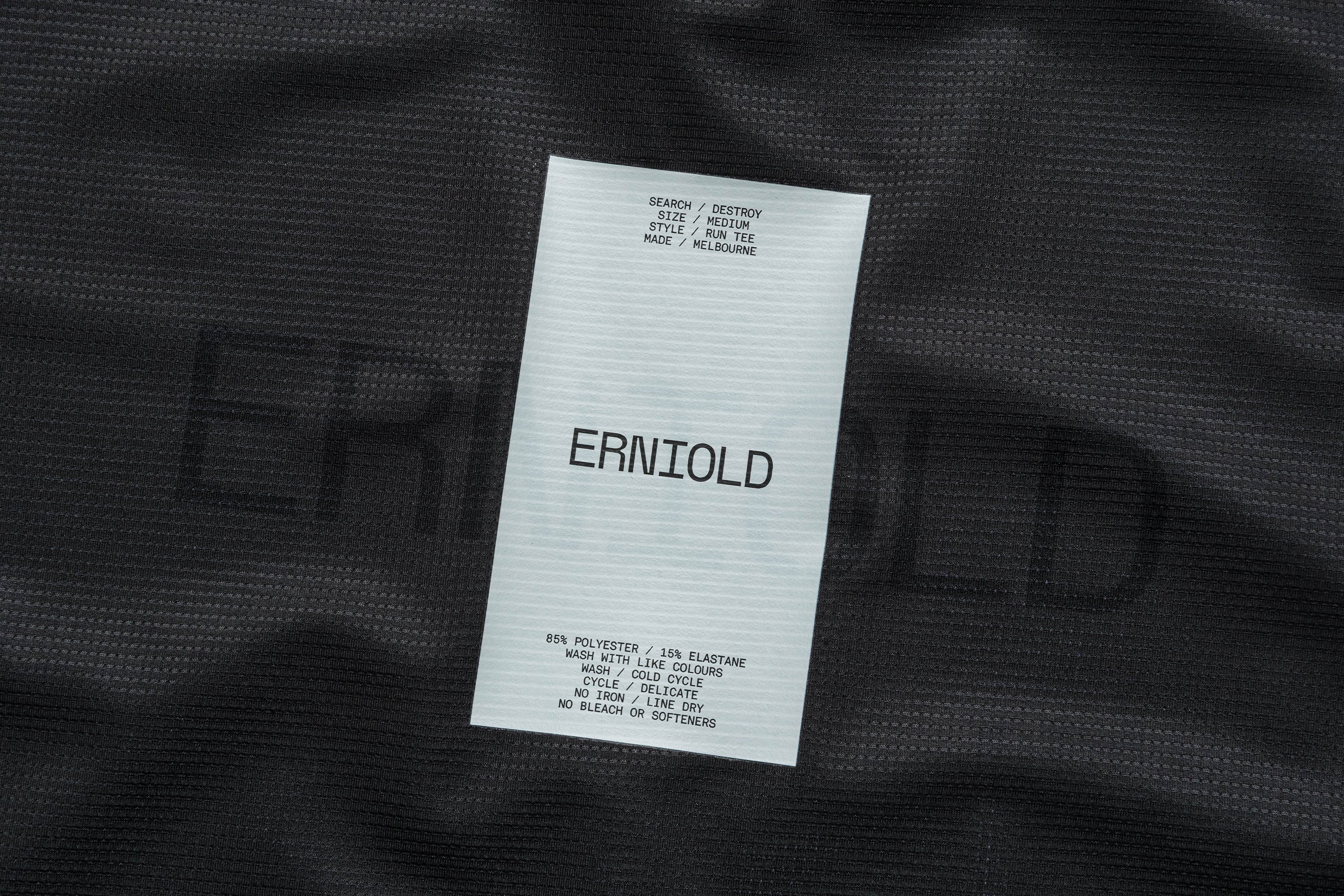 Run Tee / Washed Black