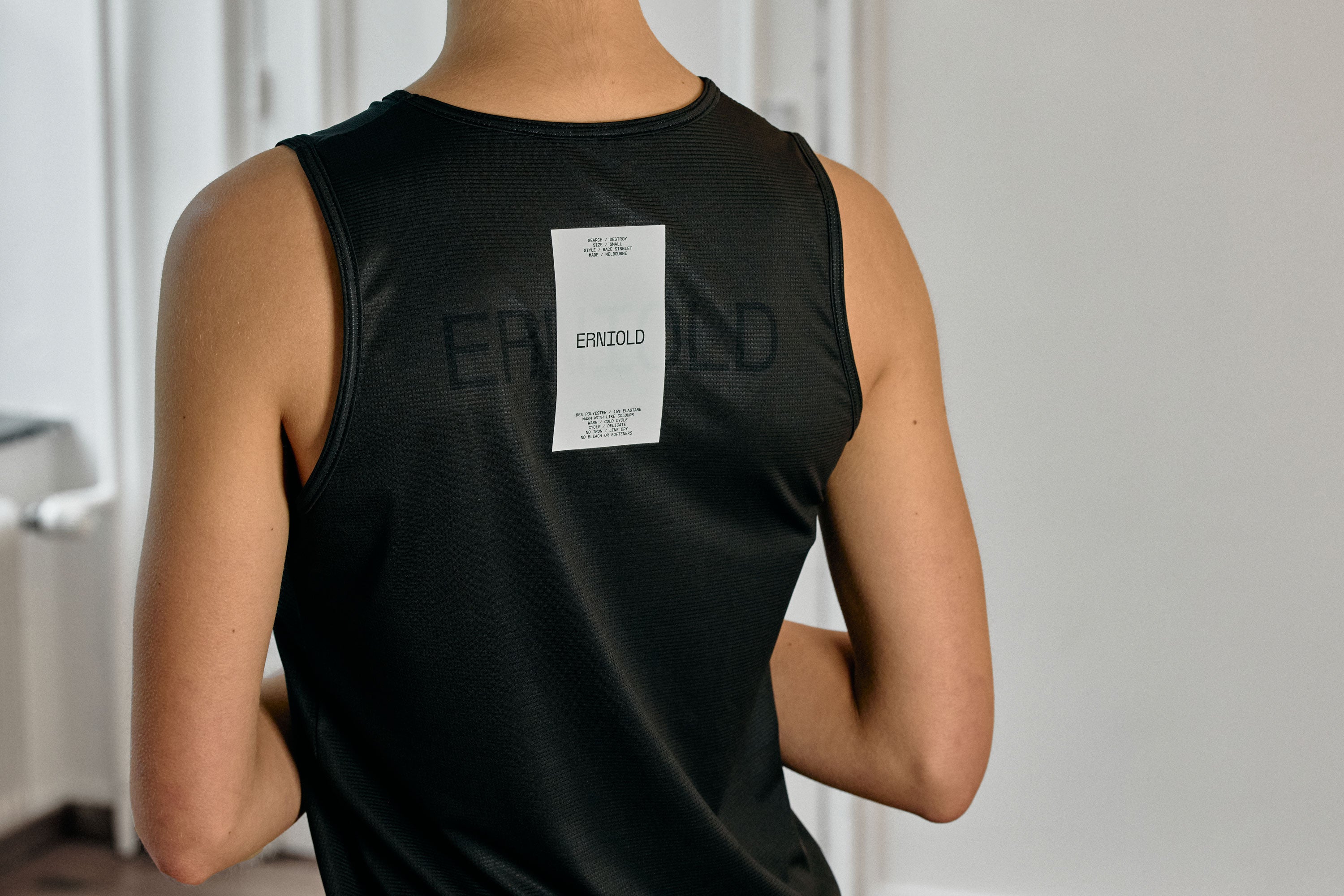 Women's MELBOURNE Race Singlet / Washed Black