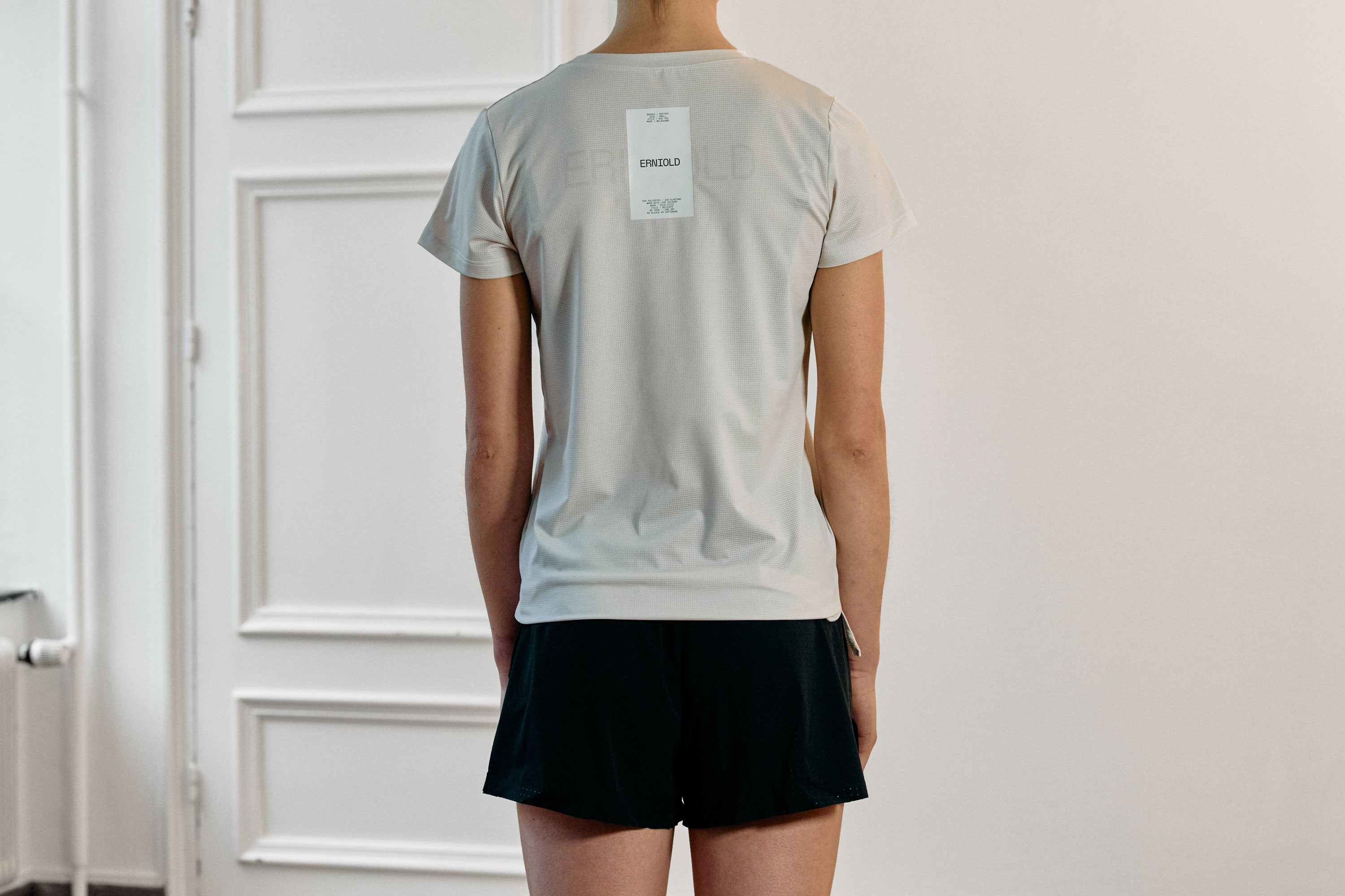 Women's MELBOURNE Run Tee / Light Beige